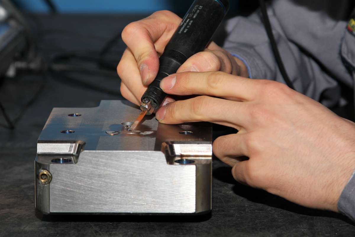 Cosmac - Produzione - Assemblaggio