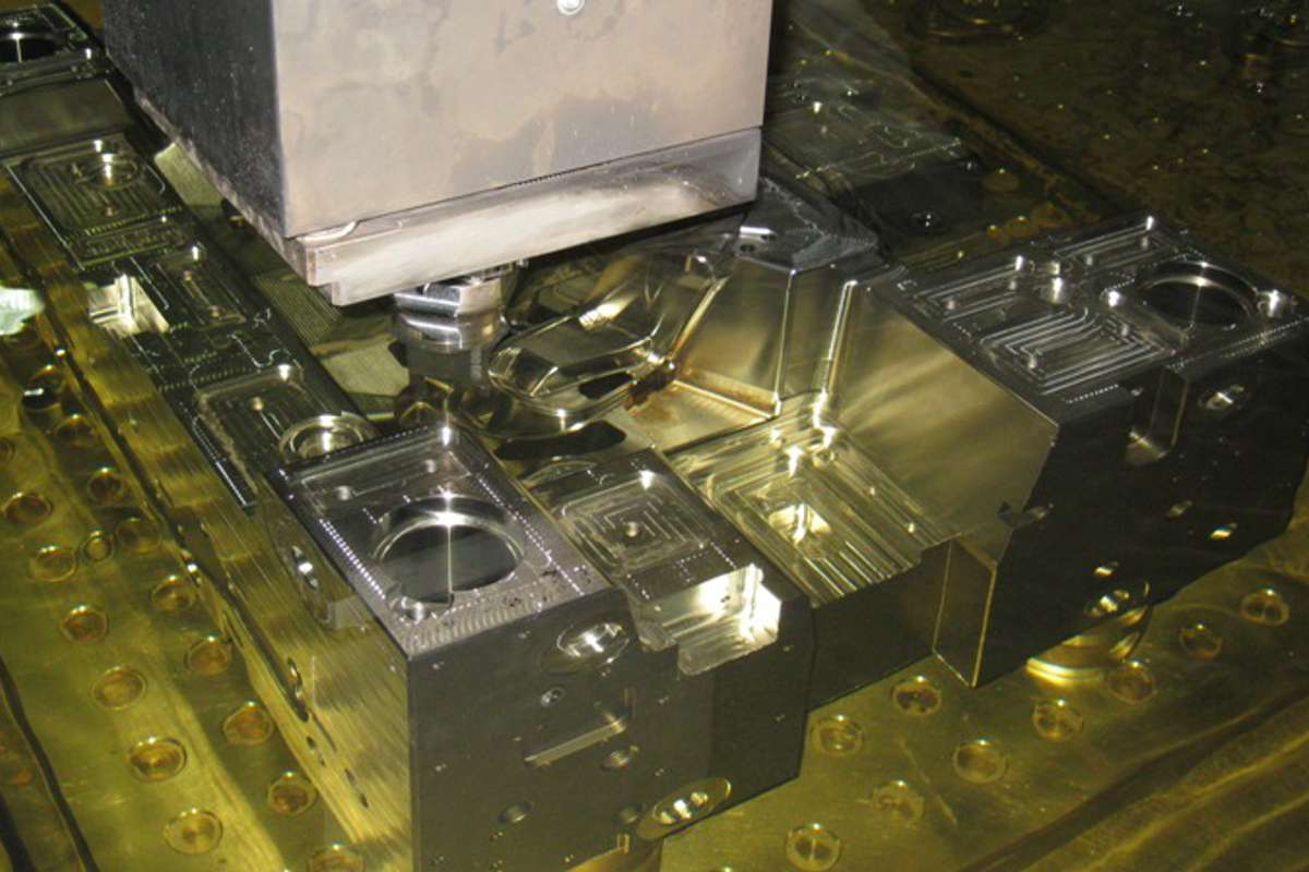 Cosmac - Produzione - Elettroerosione - INGERSOLL GANTRY 1200
